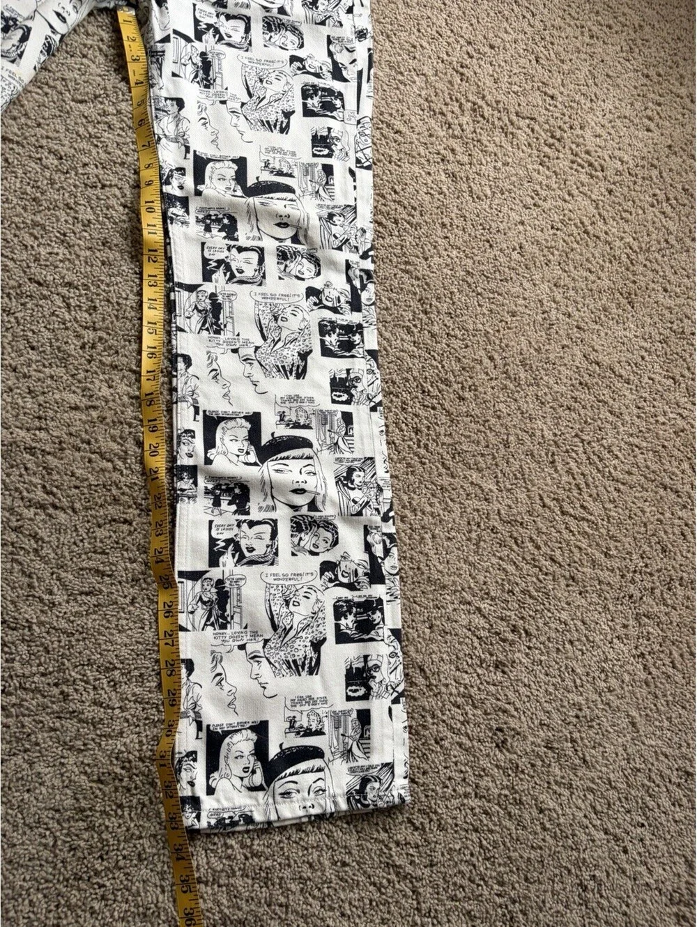 Reformation Newsprint High Rise Straight Leg jeans Newsprint Cream/ Black Sz 25 - Picture 9 of 13